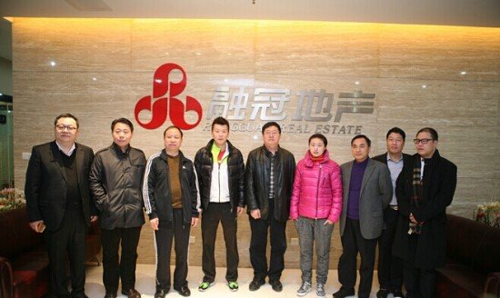 融冠杯乒乓球赛开拍 世界冠军郭跃张超上场献