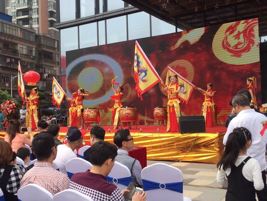 小编辑游观大楼盘--衡阳有史以来首座超百米建