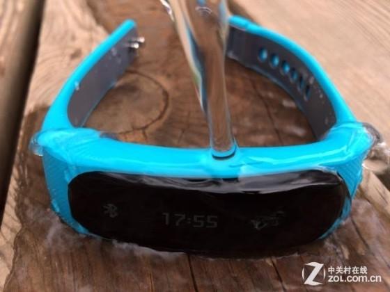 不只是运动睡眠监测 华为荣耀手环评测