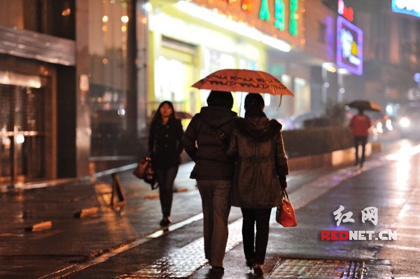 湿冷天气来袭 长沙真正的冬天登场 --- 张家界