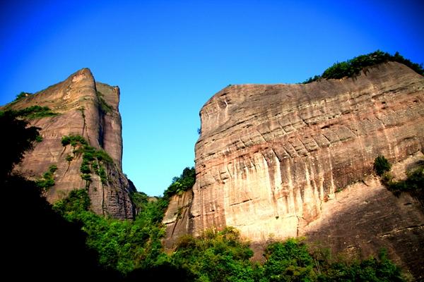 清明假期领略潇湘奇山异水 崀山门票享半价优惠
