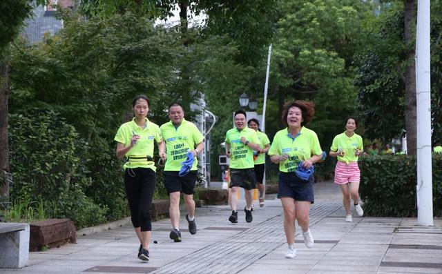 炫彩生活·绿色领跑—点赞绿色公益 共筹绿色未来