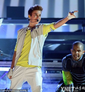 2012美国公告牌音乐奖揭晓 阿黛尔横扫12奖