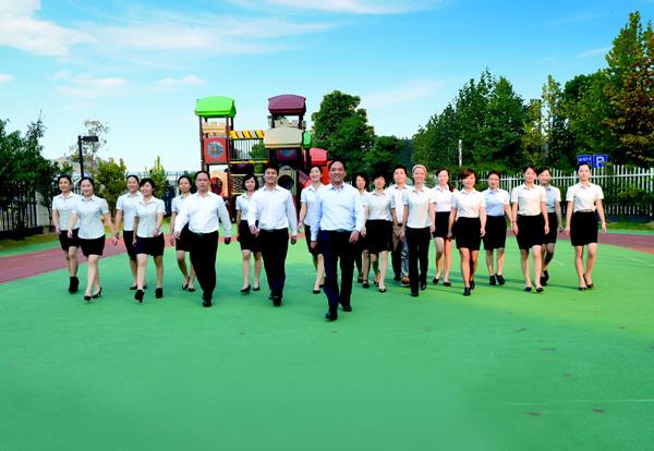 抢!万婴幼儿园学费全免就读!还有超值大礼包相