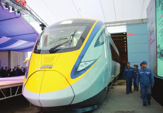 世界最高速度米轨动车株洲下线 将出口马来西