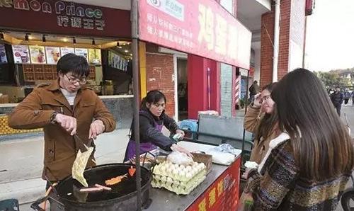 卖鸡蛋灌饼的小贩为啥赚钱?暗藏8大生意秘诀