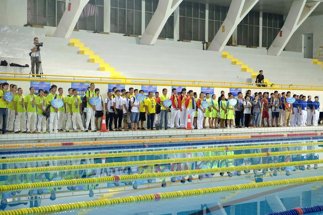 湖南体育行业职业技能竞赛游泳指导救助类开赛