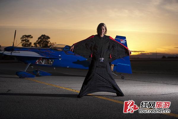 翼装飞行世锦赛即将揭幕 飞人大战惊心动魄