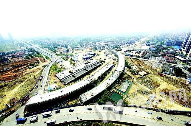 岳阳皇姑塘立交桥主体工程预计10月底完成施