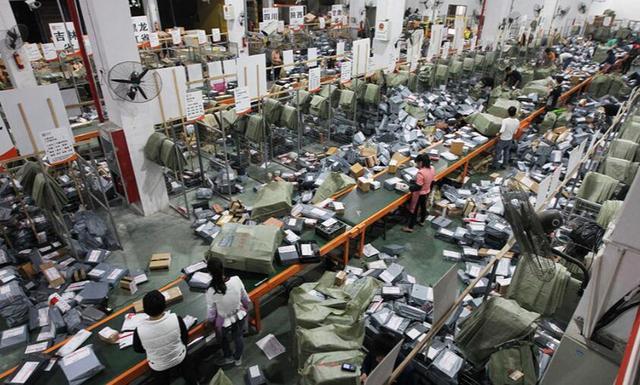 双11包裹或超10亿件 快递员招聘月薪高达1.2万