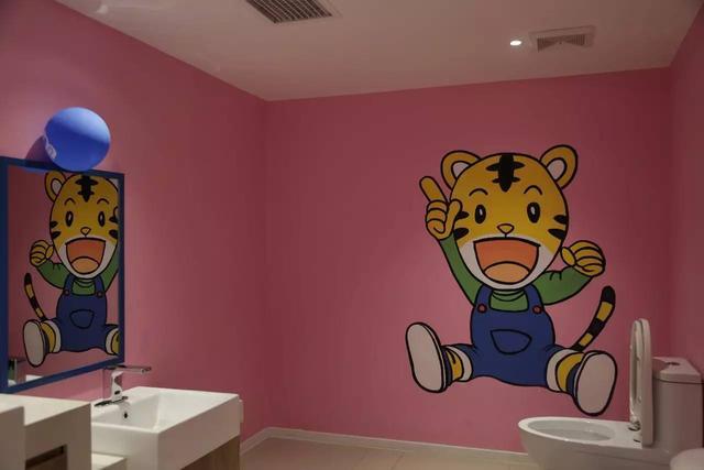 长沙购物中心 引发全国大讨论各大明星都在关