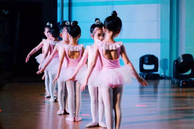 湖南今年首场少儿芭蕾舞蹈专场隆重上演