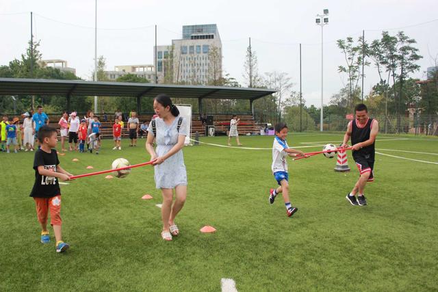 2017长沙第六届全民健身节 举行亲子足球嘉年华_大湘网_腾讯网