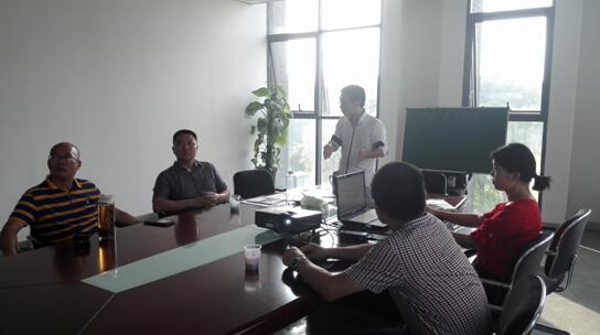 国家工信部领导到湖南省物联网行业协会调研