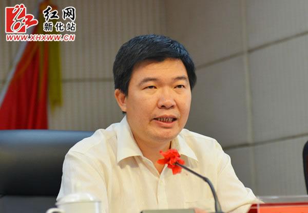 县政府主要领导调整的决定:朱前明同志任新化县委书记,左志锋同志任