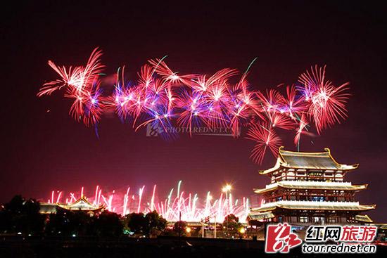 2015元旦夜长沙橘洲焰火主题曝光 下一场在除夕