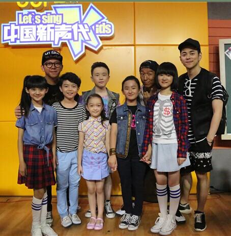 羽泉李晨突袭《新声代》 携新声一班首秀庆毕业