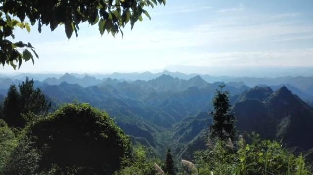 ("万马归朝"美景)