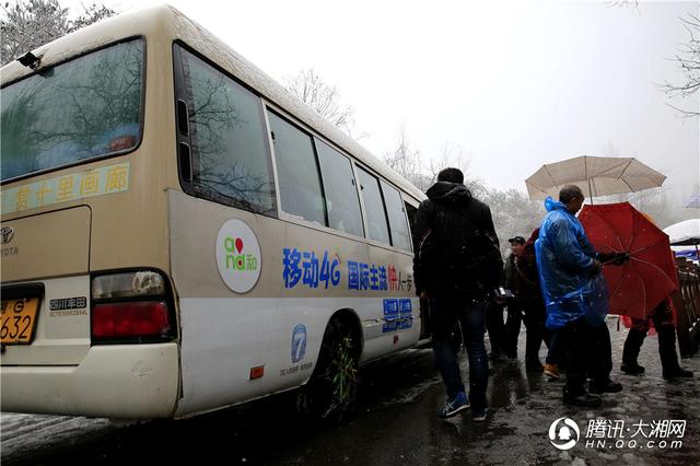 张家界武陵源全力应对冰雪天气 景区接待安全