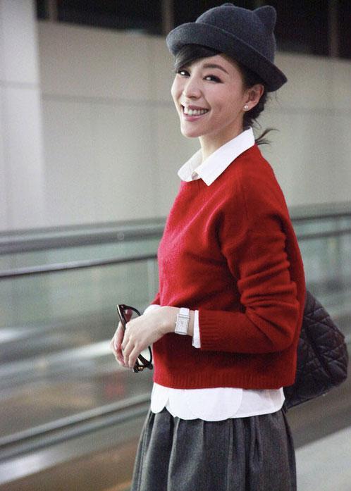 <em>毛衣</em>这么穿才美!街拍演绎最美<em>毛衣</em>穿搭_大湘网