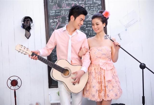 还记得堕落街网红“烧饼帅哥”吗?他年入百万还玩起了自媒体_大湘网_腾讯网