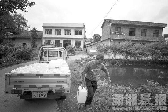 浏阳金刚镇多少人口_相约7点半 浏阳市金刚镇百名干部进农家 谋振兴(2)