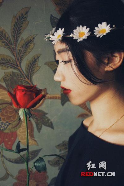 沙90后美女退学创业 欲举办<em>裸体</em>摄影<em>艺术展</em>_大