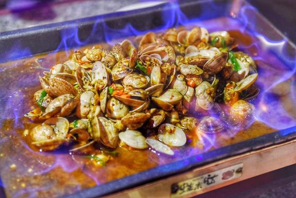 长沙潮妹最爱的蛙主题餐厅强势登录东塘商圈