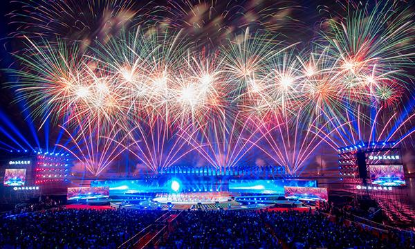 第十三届中国(浏阳)国际花炮文化节于11月举行