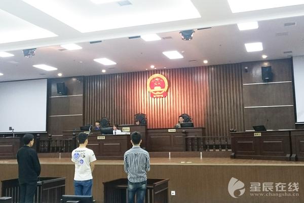 2少年聚众斗殴被判刑 酒吧成青少年违法犯罪高