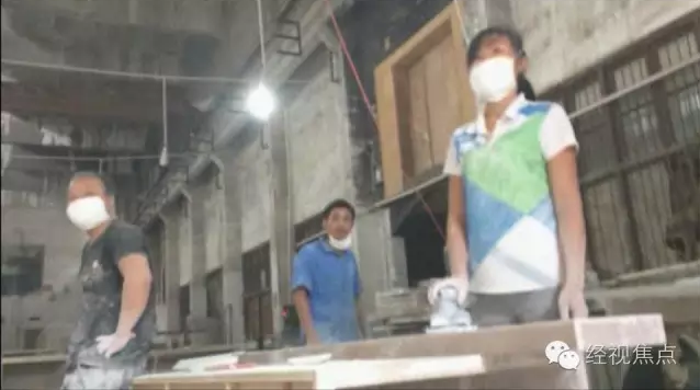 长沙一&ldquo;万能&rdquo;黑家具厂 自称能贴任何品牌销售