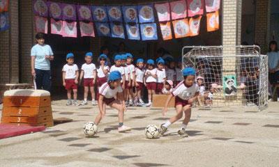 让人惊叹的日本幼儿教育 教孩子学会笑和感谢