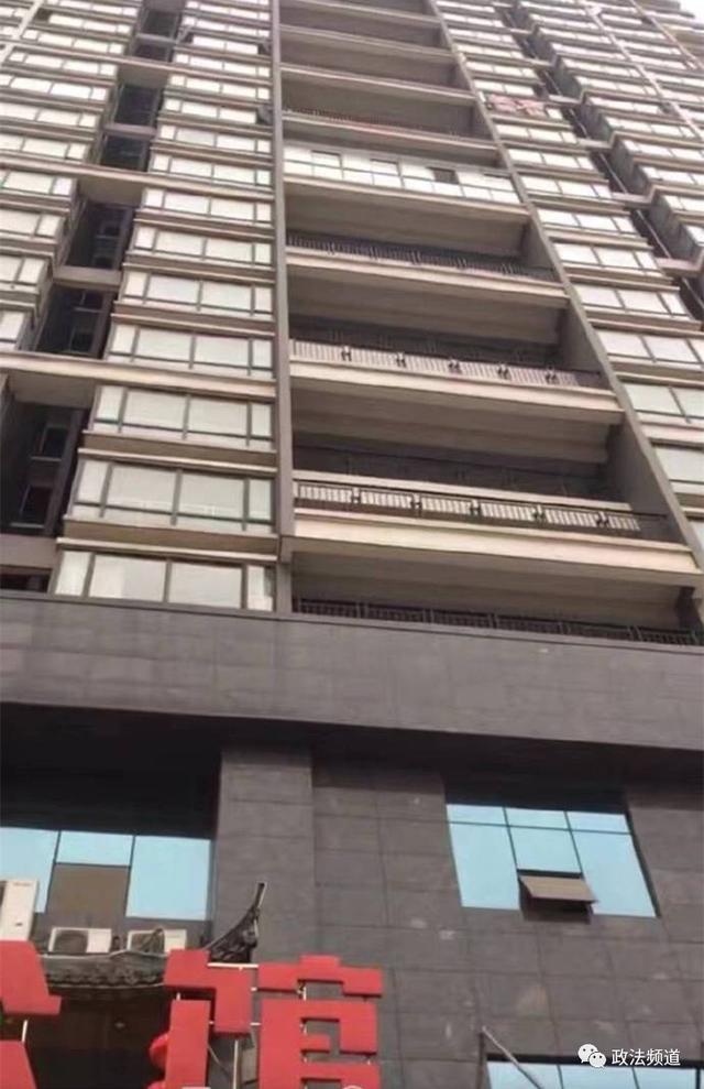 长沙一对母女从25楼坠下身亡 公安发布最新消息