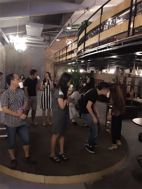 私享家七夕浓情夜 俊男美女们欢聚一堂