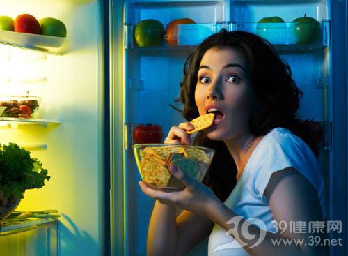 青年-女-饼干-吃东西-冰箱-饥饿-夜宵_14058938_xxl