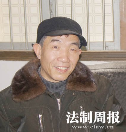 娄底纪检干部因劳累殉职:38本笔记成最大遗产