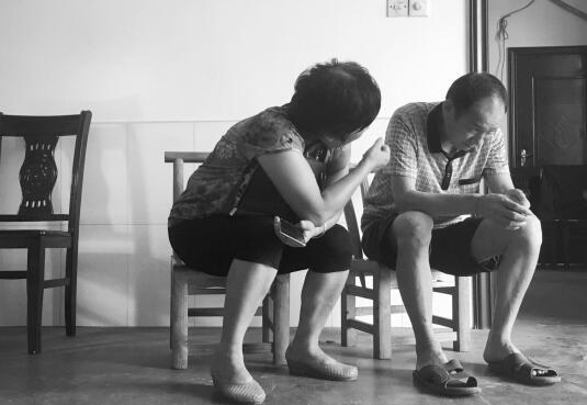 长沙伢救助23年上海小视站工作人员凭虎山认频失散口音图片