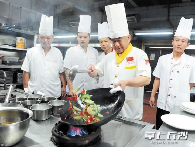 湖南省餐饮行业协会湘菜创新研发中心提供