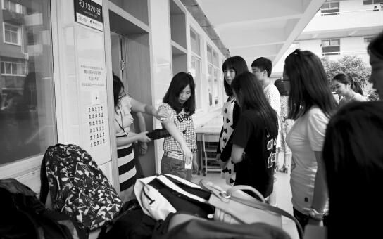 湖南高考考场监控有防伪标志 信号屏蔽手机勿