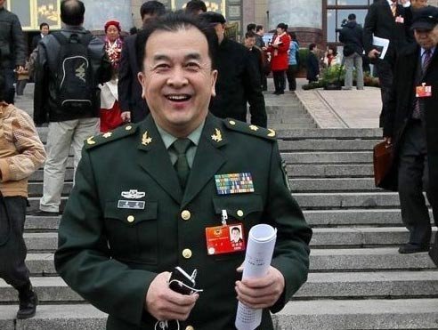 赵本山黄宏被曝结怨 春晚为抢宋丹丹闹不和(图)