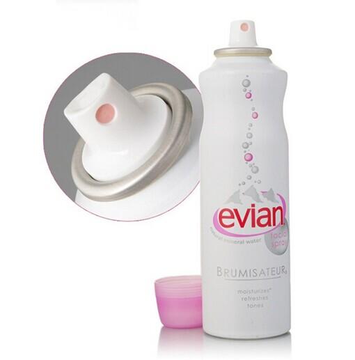 白领的包中瑰宝 Evian依云矿泉水喷雾