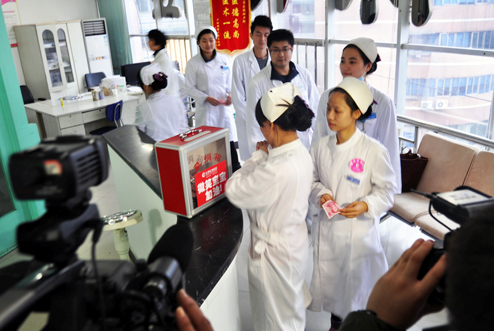 长沙长海医院“微笑宝宝”术后首露完整笑容_大湘网_腾讯网