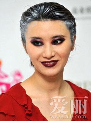 尚雯婕发型盘点:从辫子头到导师范儿_大湘网_腾