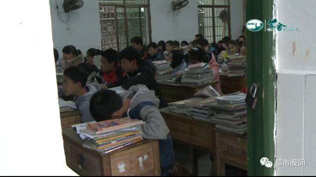 衡阳一农村中学受城里热捧 问题孩子成"学霸"