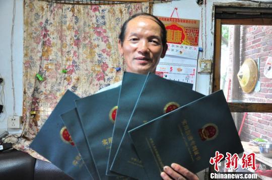 郴州一退休司机转行养泥鳅年入百万获6项专利