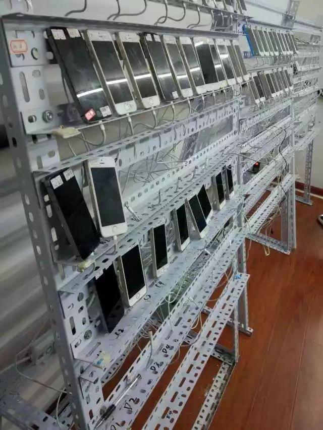 美女护士微信加好友,因为他们想要…