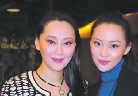 50岁的大宋佳是中国最耀眼的女明星之一,她还在上海戏剧学院读