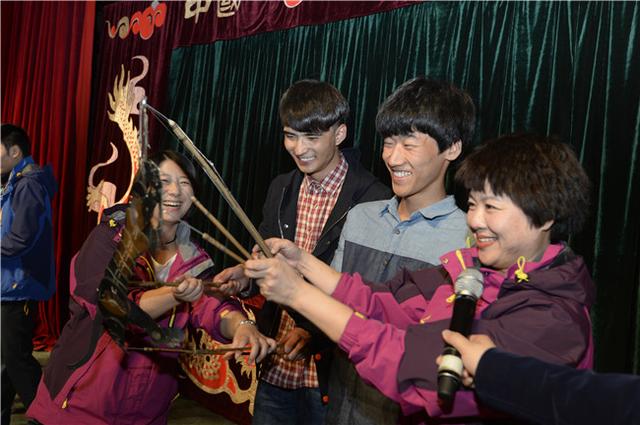 共青团湖南省委开展特色文化援疆交流演出活动