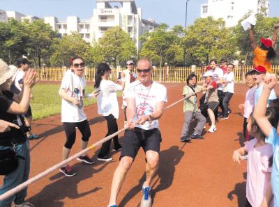 长沙玮希国际学校开展校园运动会 体验运动快