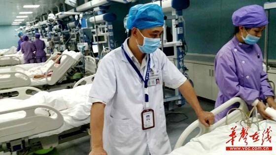 湖南专家医疗队抵达监利 立即开展伤员救治工作